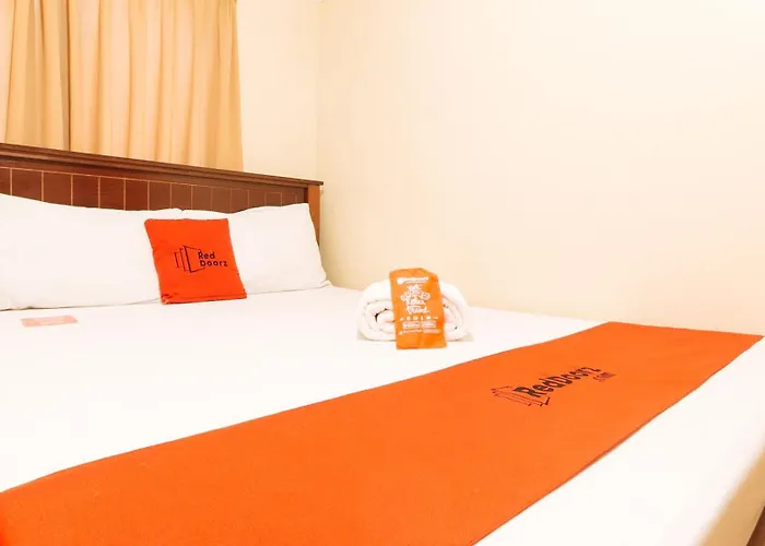 Hotel Reddoorz Near Pnr Espana Station Manila