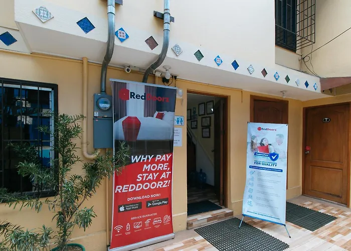 Reddoorz Near Pnr Espana Station Hotel
