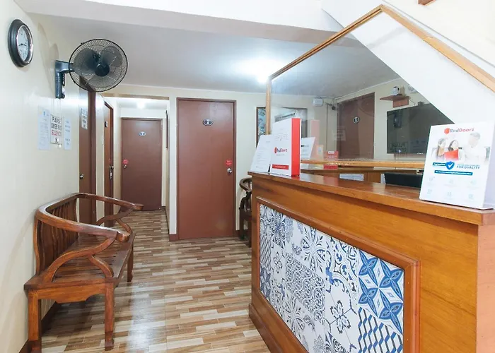 Reddoorz Near Pnr Espana Station