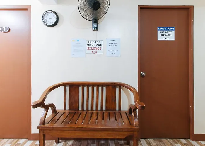 Hotel Reddoorz Near Pnr Espana Station Manila