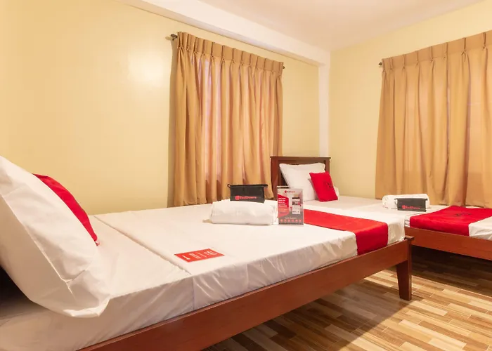 Hotel Reddoorz Near Pnr Espana Station 2*
