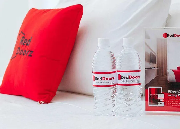 Reddoorz Near Pnr Espana Station 호텔