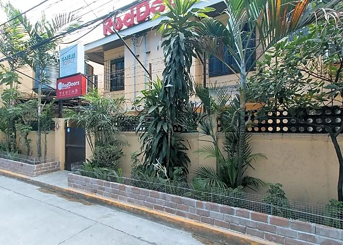 Reddoorz Near Pnr Espana Station Hotel Manila